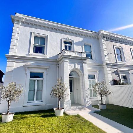 Willow House, Georgian Property In Shepperton Εξωτερικό φωτογραφία