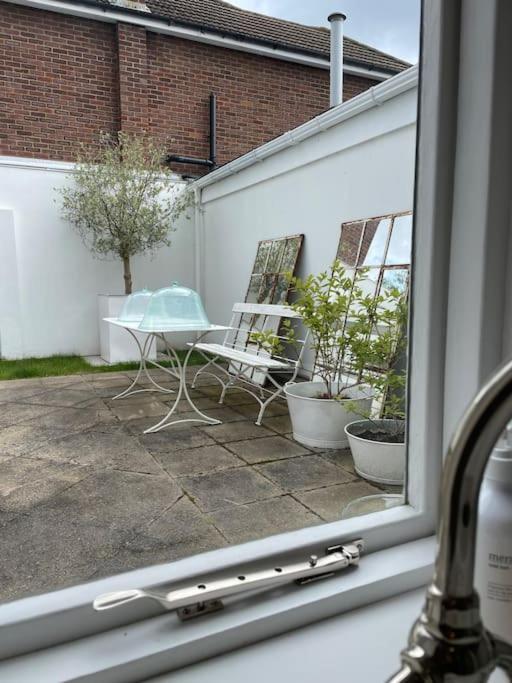 Willow House, Georgian Property In Shepperton Εξωτερικό φωτογραφία