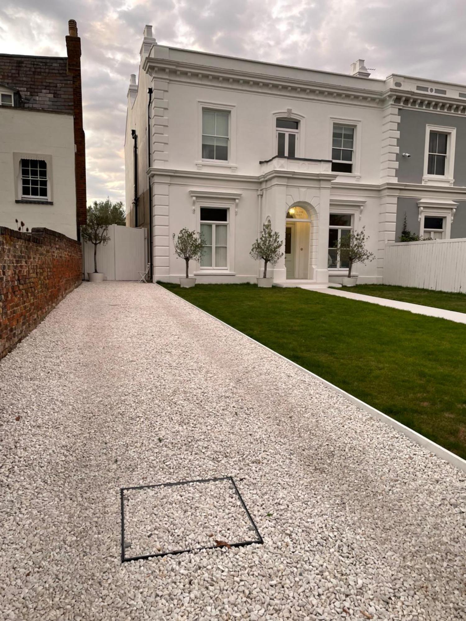 Willow House, Georgian Property In Shepperton Εξωτερικό φωτογραφία